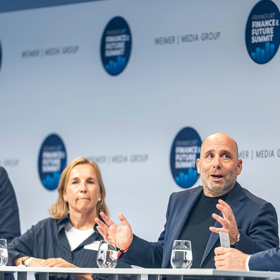 Daniel Kittner speaking on a panel