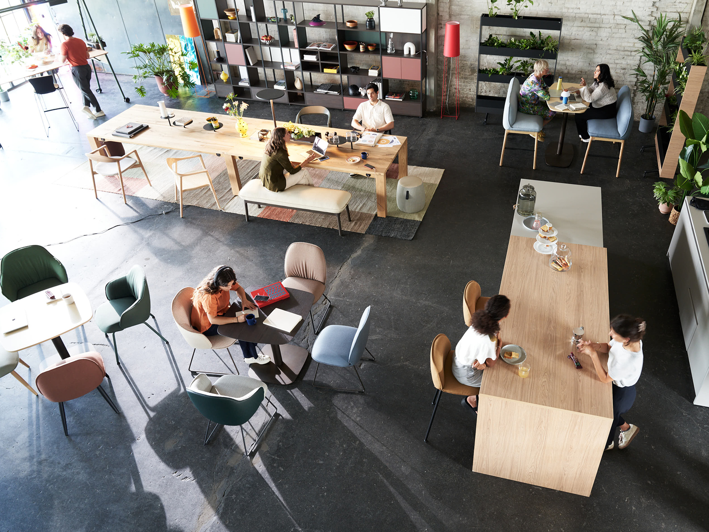 Archetypen von Büro-Cafés: Der Club – Eleganz trifft Flexibilität