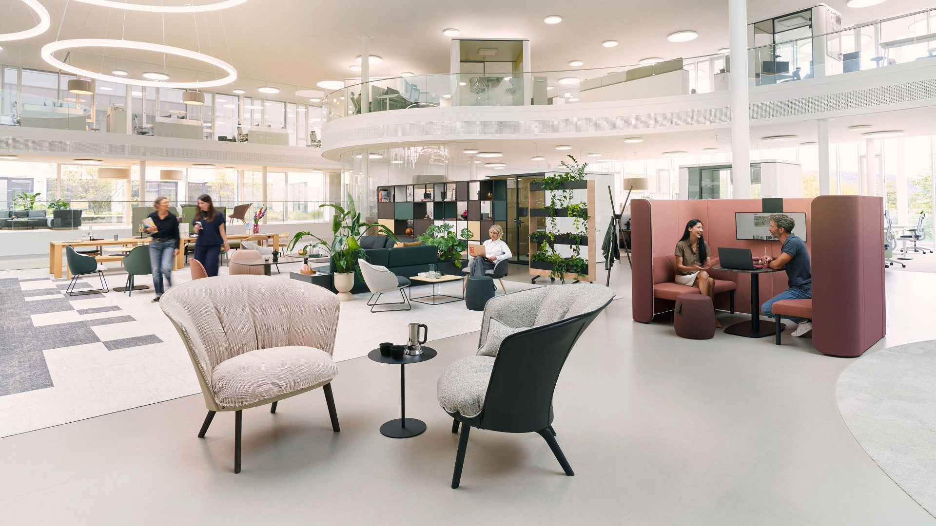 Un sillón, múltiples escenarios: se:cove para la concentración, los descansos y la cocreación